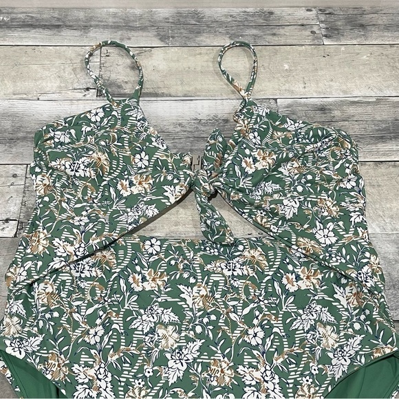 VERONICA BEARD Aniston Floral Print One-Piece Swimsuit - Sz - Large (B488) - Picture 7 of 12